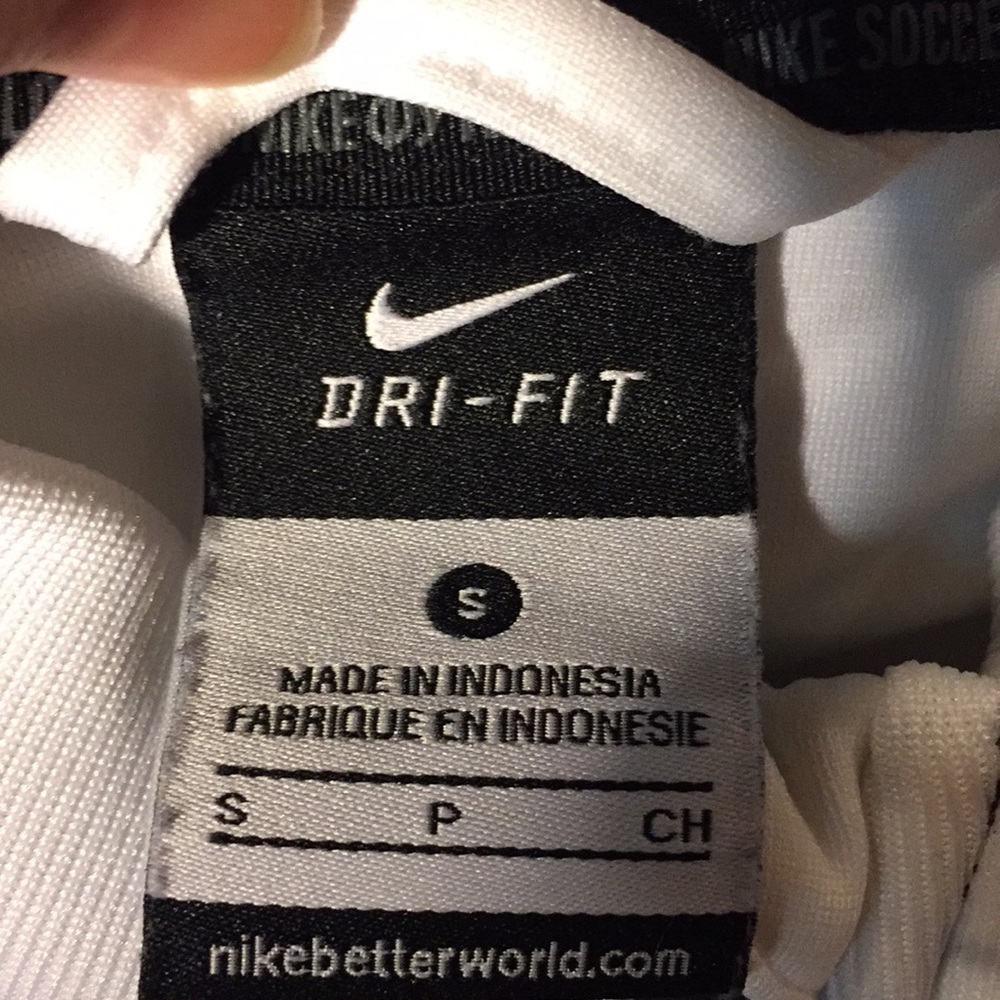 Nike jacket - Picture 3 of 4